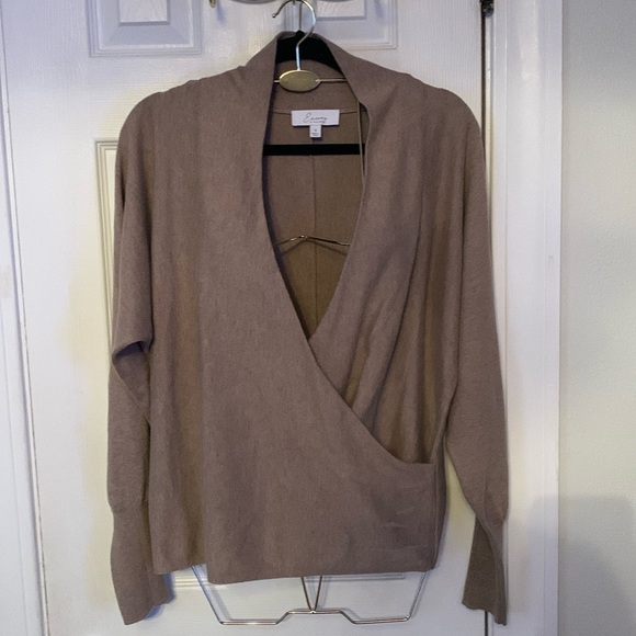 Encore Tan Sweater Size S - Picture 1 of 9